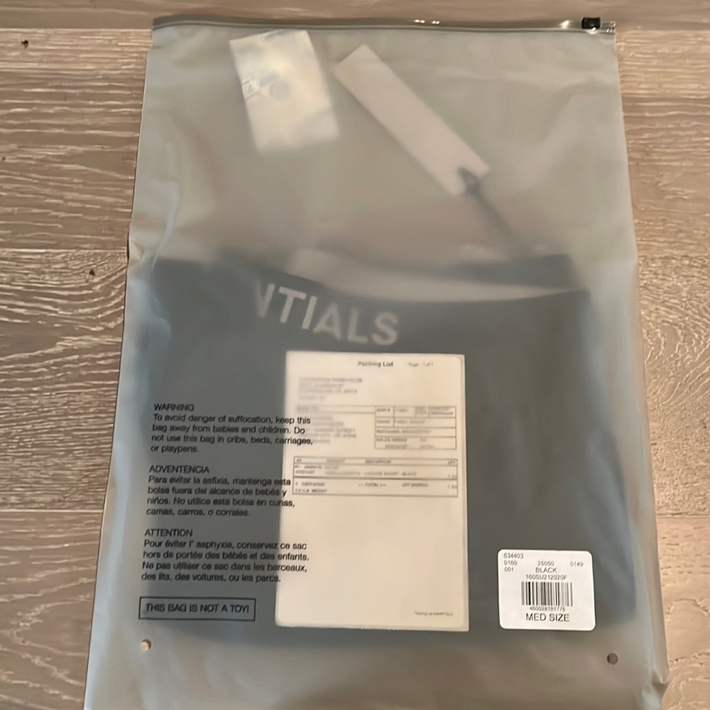 BRAND NEW Fear of God Essentials Lounge Short - Picture 3 of 5